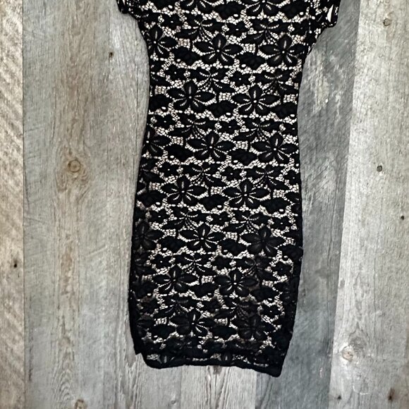 B Darlin Cocktail Dress Sixe 1/2 Black Lace - Picture 7 of 11